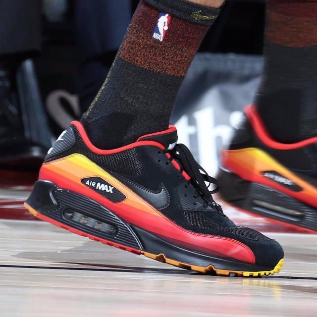 不是表演 不是表演