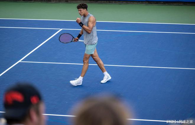 而是体能 而是体能